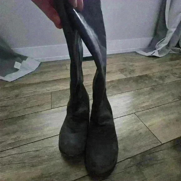 MIZ MOOZ grey tall boots womens size  9/10. In fair condition. - Picture 6 of 9